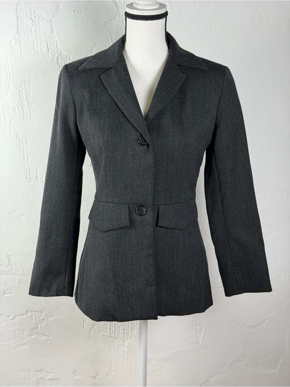 Gorgeous Catalyst Charcoal Two-Button Tailored Blazer -Excellent Quality 4P